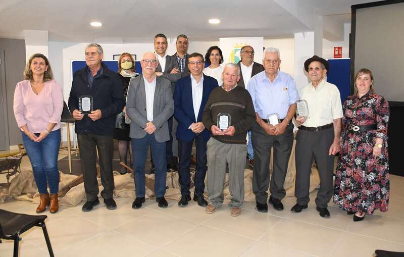 Asistieron al acto más de 100 personas / TA